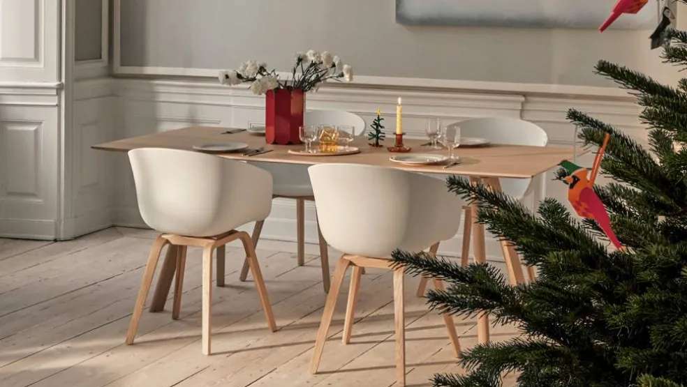 ACC 22 2.0 Karmstol, Lackerad Ek / Vit