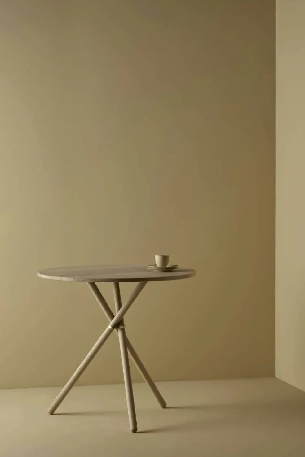 Aldric Sidobord 80 cm, Ljus Ek