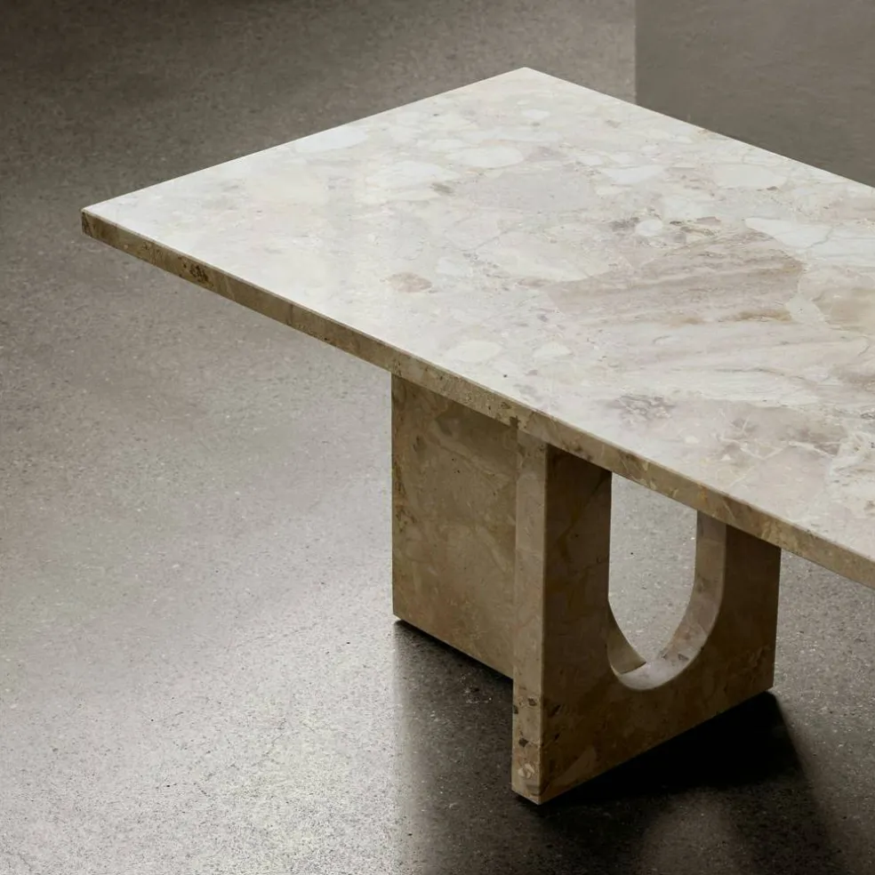 Androgyne Soffbord, Kunis Breccia