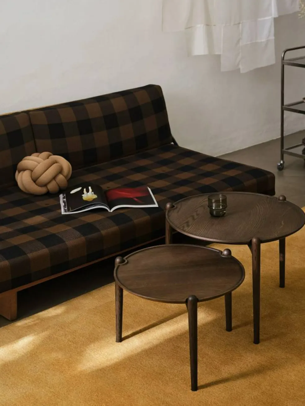 Aria Soffbord Ø60 Hög, Mörk Ek
