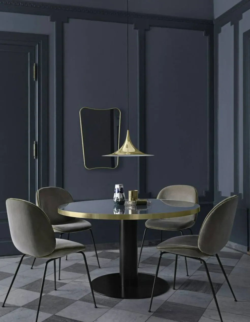 Beetle Stol Klädd Black Base/ Eros, Concrete