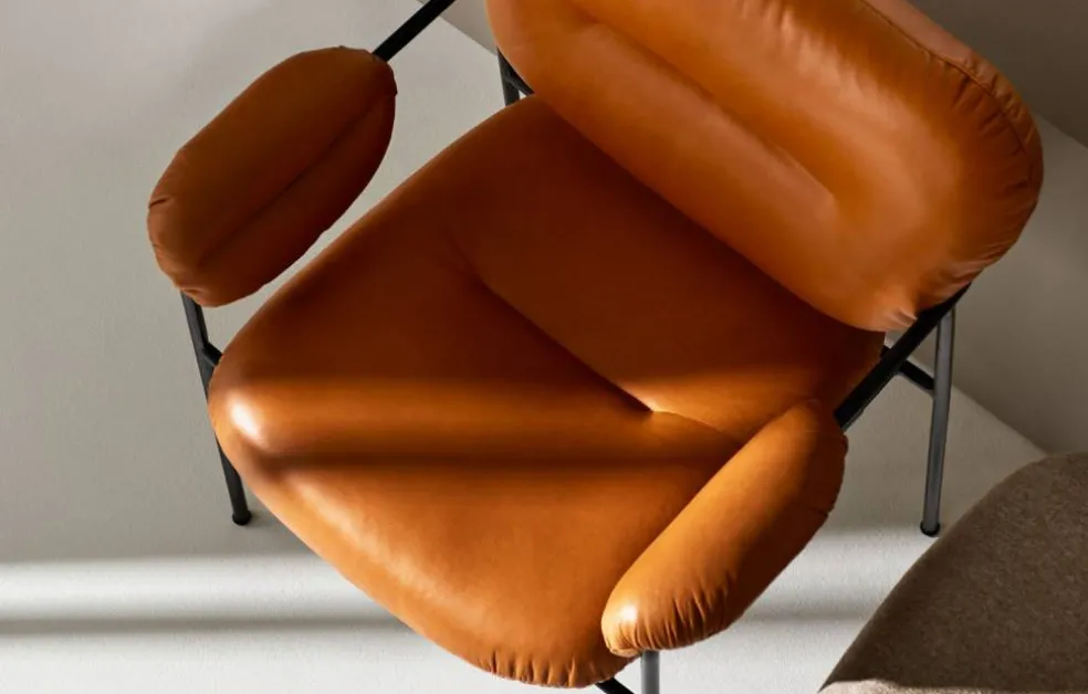 Bollo Stol, Svarta Ben / Skinn Vintage Cognac
