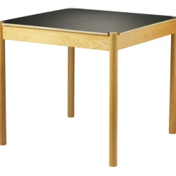 C44 Matbord Ek / Laminat, 80x80 cm