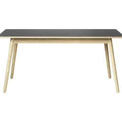 C35B Matbord 160 cm, Lackerad Ek / Svart Linoleum