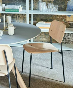 CPH 20 2.0 Bord Ø90 cm, Vattenbaserad lackad Ek / Grön