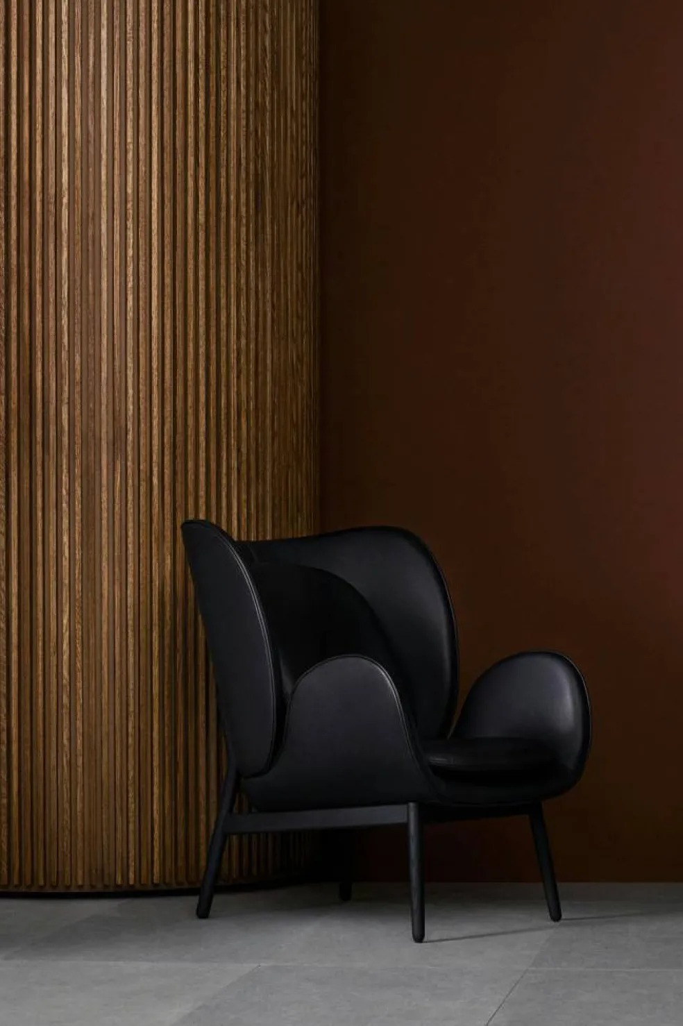 Embrace Fåtölj Med Fotpall L, Elmosoft Black