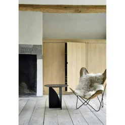 Geometric Sidobord, Svart Ek