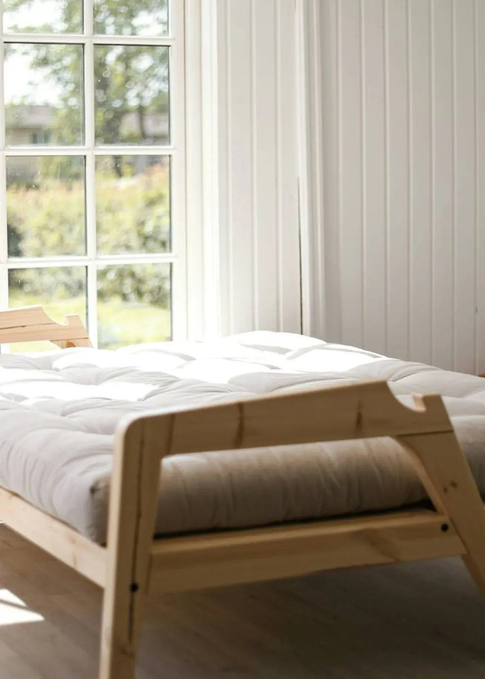 Grab Bäddsoffa Med Madrass, Klarlackad / Beige