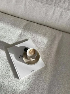 Grand 3-Sitssoffa Bouclétyg, Steam White