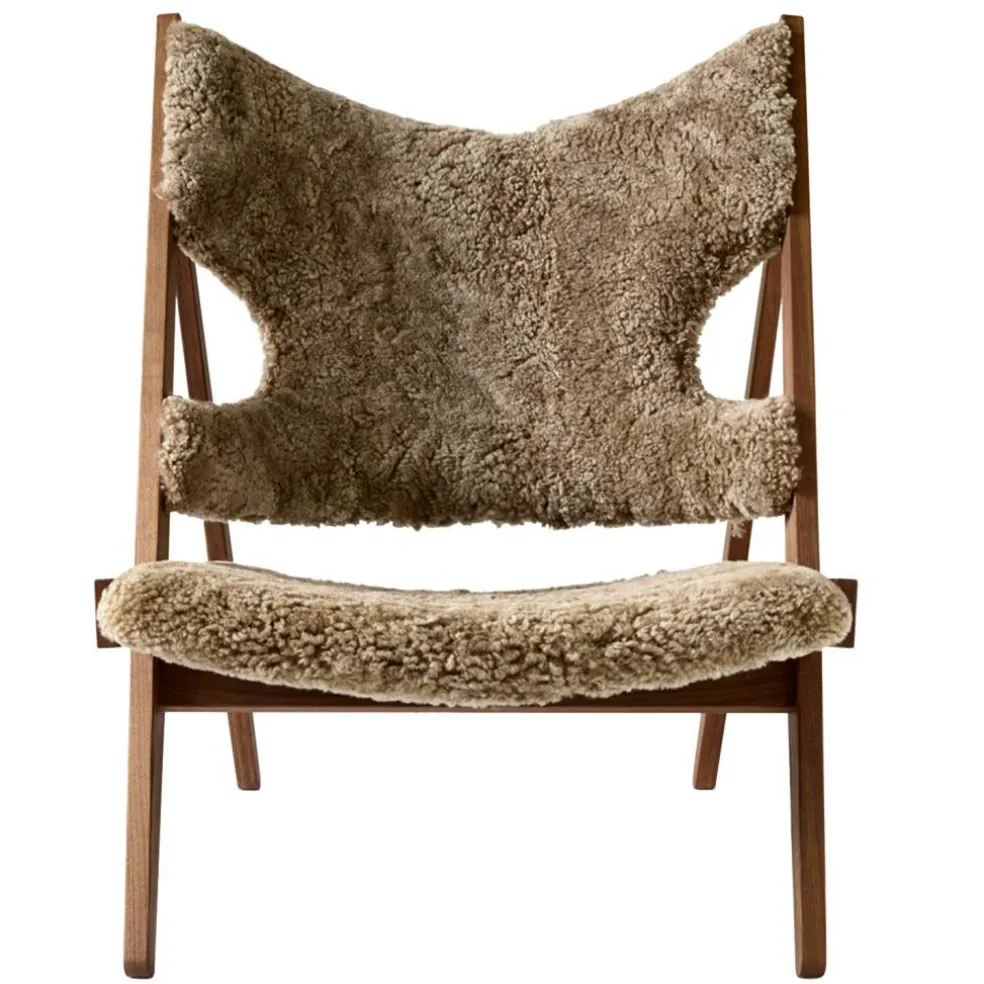 Knitting Loungestol, Valnöt / Fårskinn Sahara