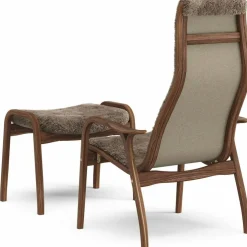 Lamino Fåtölj Med Fotpall, Naturlackerad Valnöt / Fårskinn Sahara
