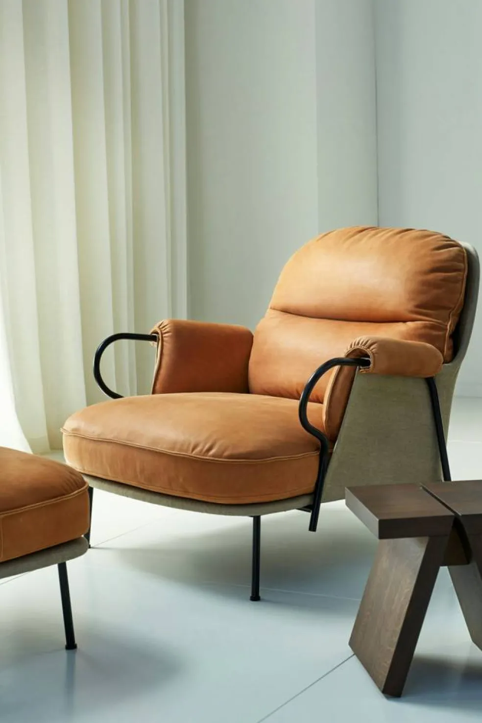 Lyra Fotpall, Vintage Cognac