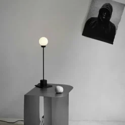 Mass Bord, Stål
