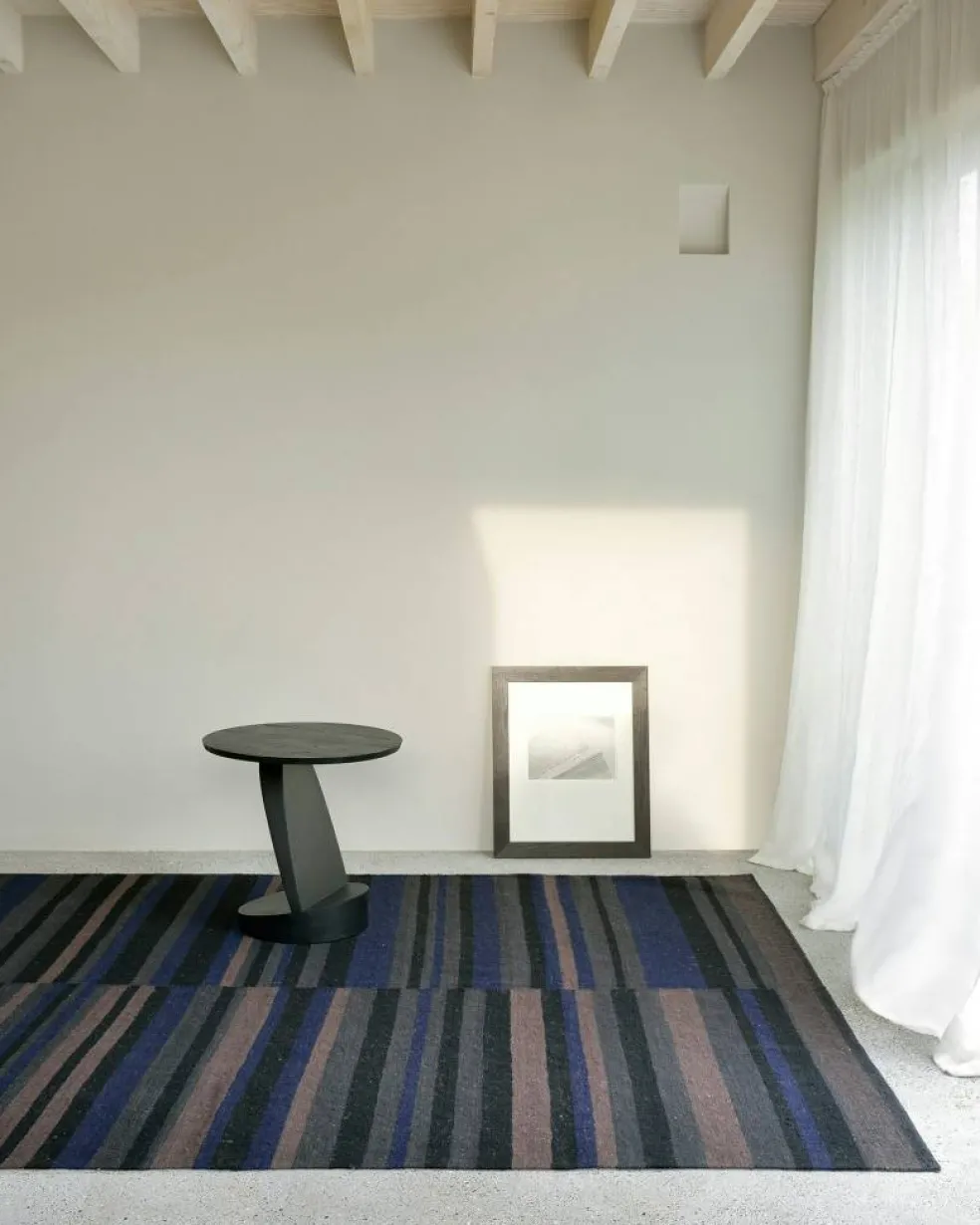 Oblic Sidobord Teak, Svart