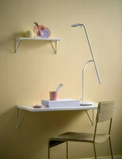 Pythagoras Skrivbord, Vit