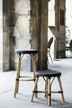 Simone Pall, Svart