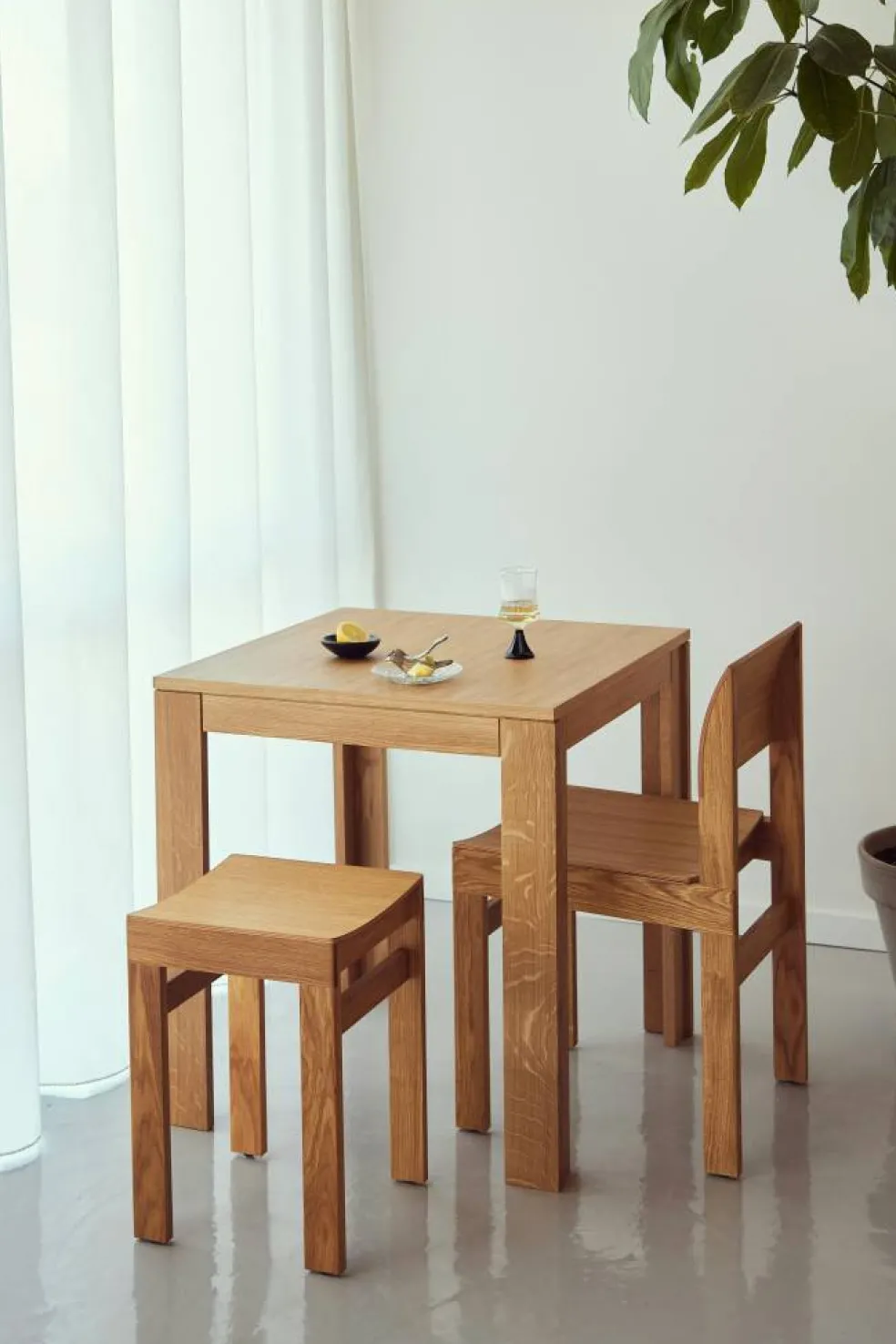 Sonder Stol, Ek