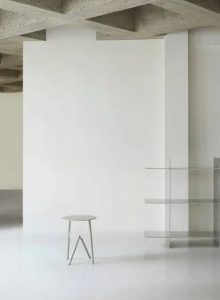 Stock Sidobord, Varmgrå